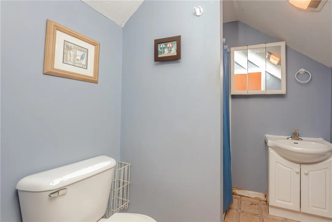 1223 Lexington Avenue, Rochester, New York 14606, Rochester, New York 14606, 3 Bedrooms Bedrooms, 6 Rooms Rooms,2 BathroomsBathrooms,Residential,For Sale,1223 Lexington Avenue, Rochester, New York 14606,R1622432