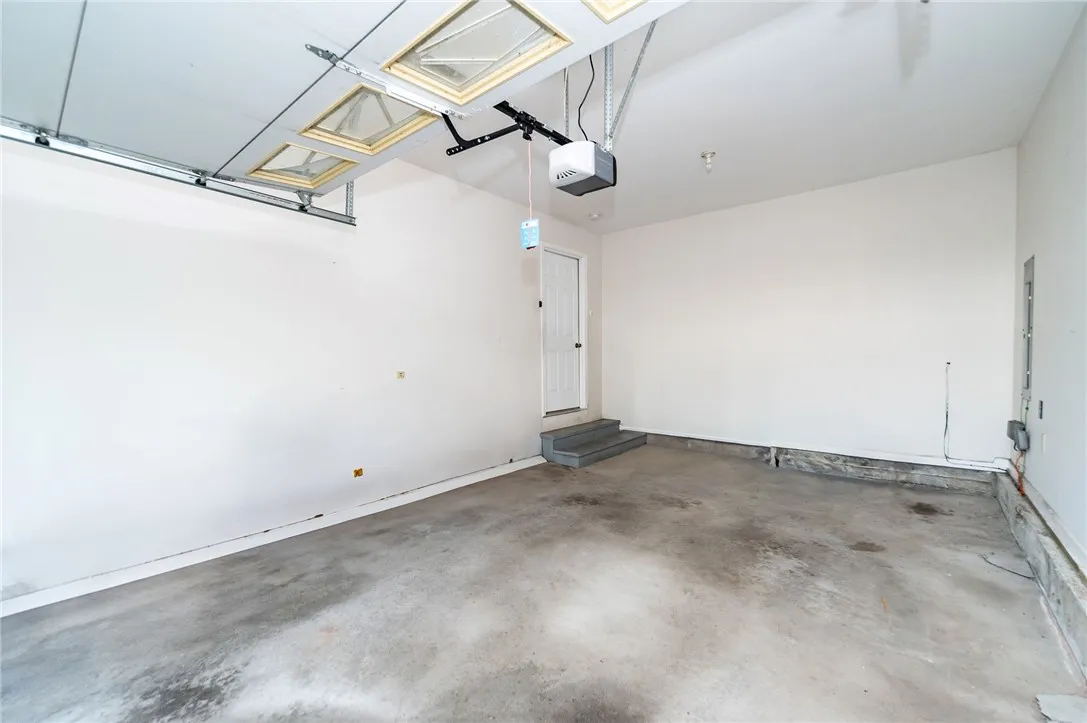 1-car garage