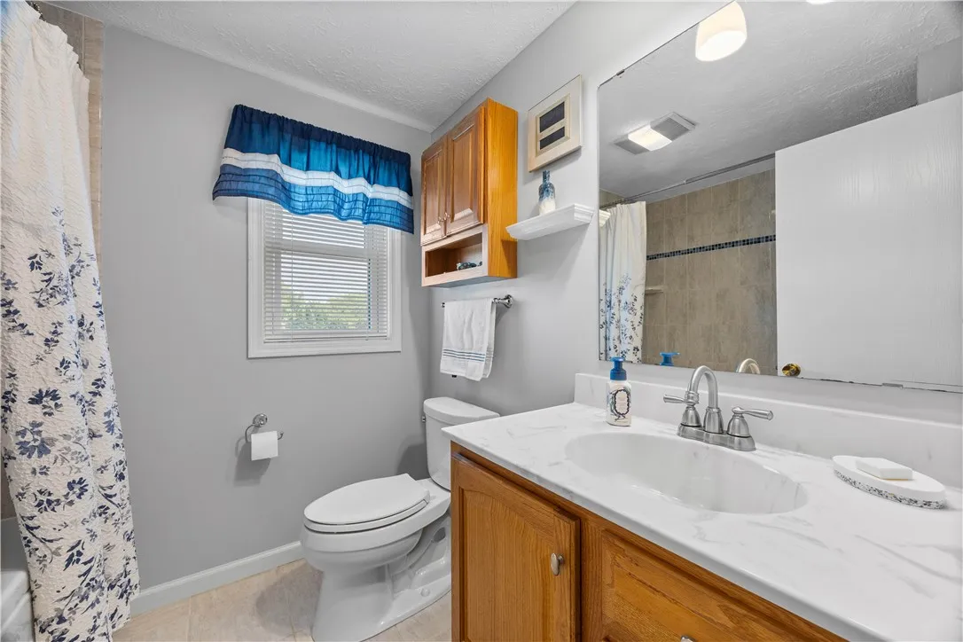 30 Olde Tavern Circle, Greece, New York 14612, Greece, New York 14612, 4 Bedrooms Bedrooms, 10 Rooms Rooms,2 BathroomsBathrooms,Residential,For Sale,30 Olde Tavern Circle, Greece, New York 14612,R1620407
