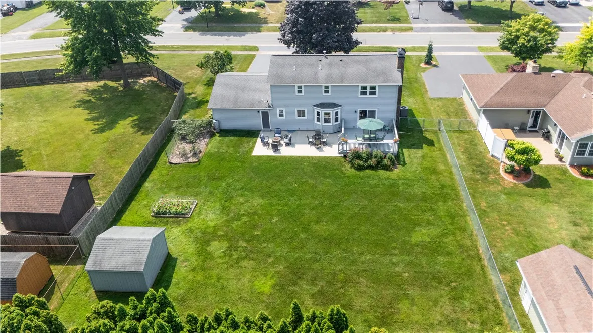 30 Olde Tavern Circle, Greece, New York 14612, Greece, New York 14612, 4 Bedrooms Bedrooms, 10 Rooms Rooms,2 BathroomsBathrooms,Residential,For Sale,30 Olde Tavern Circle, Greece, New York 14612,R1620407