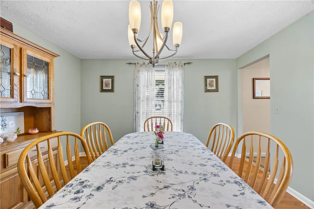 30 Olde Tavern Circle, Greece, New York 14612, Greece, New York 14612, 4 Bedrooms Bedrooms, 10 Rooms Rooms,2 BathroomsBathrooms,Residential,For Sale,30 Olde Tavern Circle, Greece, New York 14612,R1620407
