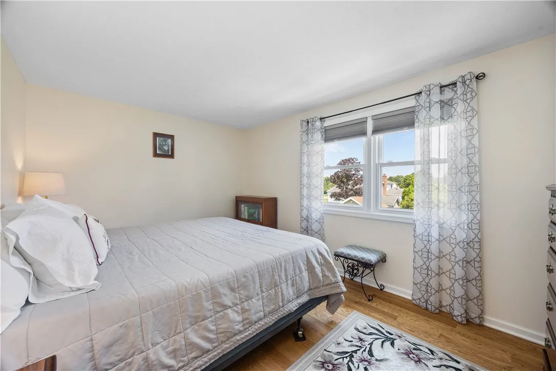 30 Olde Tavern Circle, Greece, New York 14612, Greece, New York 14612, 4 Bedrooms Bedrooms, 10 Rooms Rooms,2 BathroomsBathrooms,Residential,For Sale,30 Olde Tavern Circle, Greece, New York 14612,R1620407