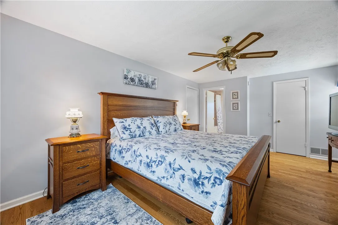 30 Olde Tavern Circle, Greece, New York 14612, Greece, New York 14612, 4 Bedrooms Bedrooms, 10 Rooms Rooms,2 BathroomsBathrooms,Residential,For Sale,30 Olde Tavern Circle, Greece, New York 14612,R1620407