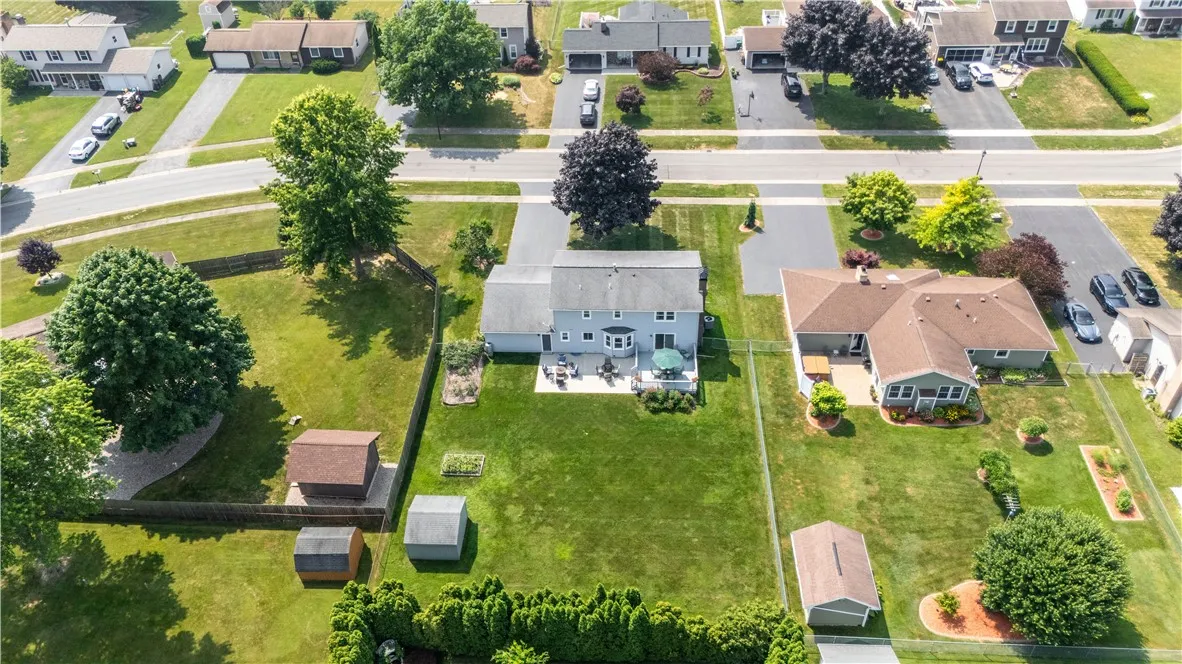 30 Olde Tavern Circle, Greece, New York 14612, Greece, New York 14612, 4 Bedrooms Bedrooms, 10 Rooms Rooms,2 BathroomsBathrooms,Residential,For Sale,30 Olde Tavern Circle, Greece, New York 14612,R1620407
