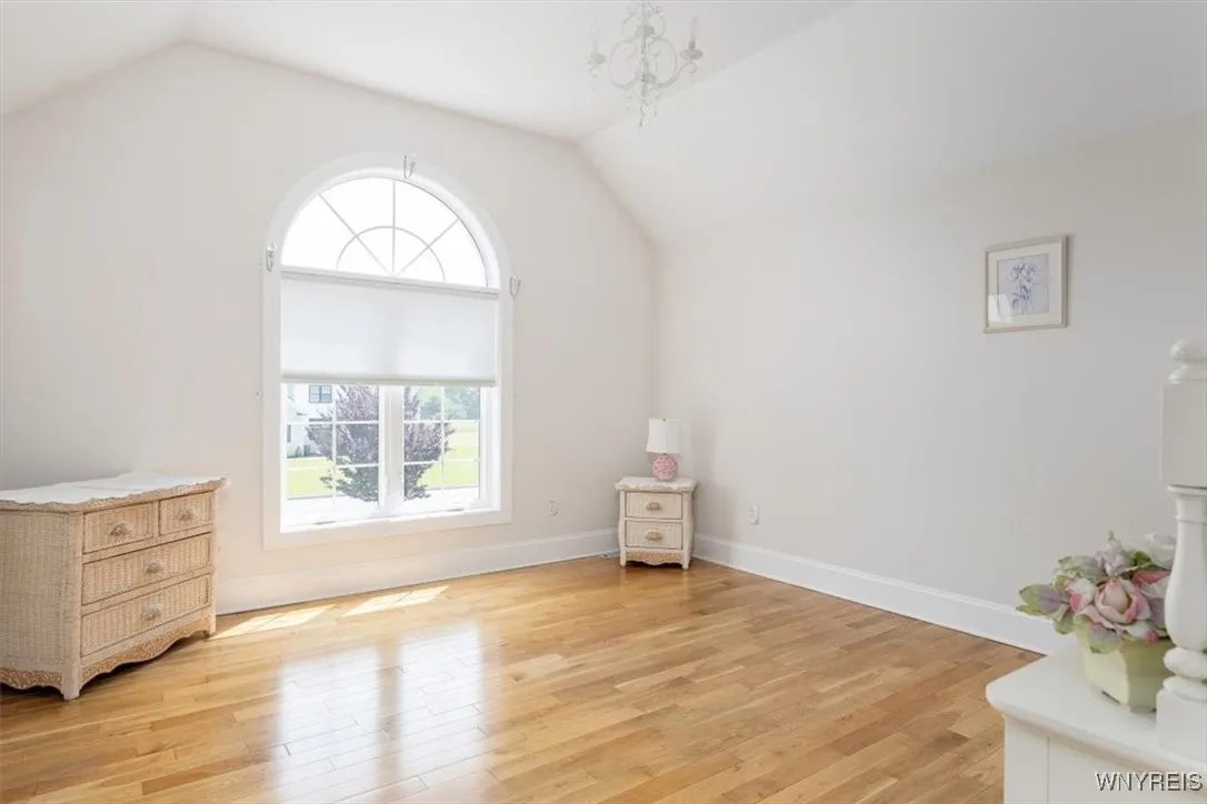 4550 West Boncrest Dr W Drive, Clarence, New York, Clarence, New York 14221, 3 Bedrooms Bedrooms, 9 Rooms Rooms,2 BathroomsBathrooms,Residential,For Sale,4550 West Boncrest Dr W Drive, Clarence, New York ,B1623277