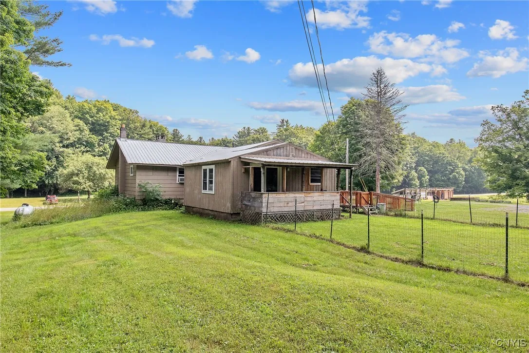 581 Cc Road, Williamstown, New York 13302, Williamstown, New York 13302, 4 Bedrooms Bedrooms, 10 Rooms Rooms,3 BathroomsBathrooms,Residential,For Sale,581 Cc Road, Williamstown, New York 13302,S1621424