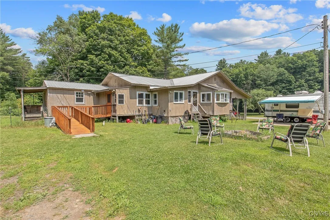 581 Cc Road, Williamstown, New York 13302, Williamstown, New York 13302, 4 Bedrooms Bedrooms, 10 Rooms Rooms,3 BathroomsBathrooms,Residential,For Sale,581 Cc Road, Williamstown, New York 13302,S1621424
