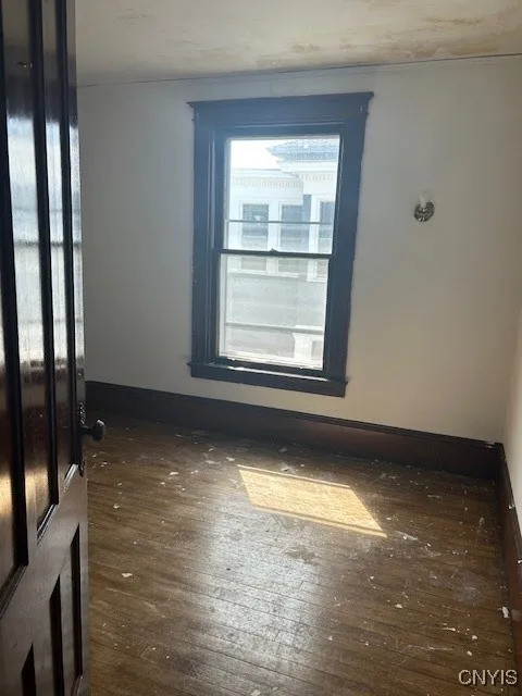 80 East Utica Street, Oswego, New York 13126, Oswego, New York 13126, 5 Bedrooms Bedrooms, 9 Rooms Rooms,2 BathroomsBathrooms,Residential,For Sale,80 East Utica Street, Oswego, New York 13126,S1613854
