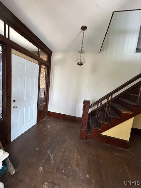 80 East Utica Street, Oswego, New York 13126, Oswego, New York 13126, 5 Bedrooms Bedrooms, 9 Rooms Rooms,2 BathroomsBathrooms,Residential,For Sale,80 East Utica Street, Oswego, New York 13126,S1613854