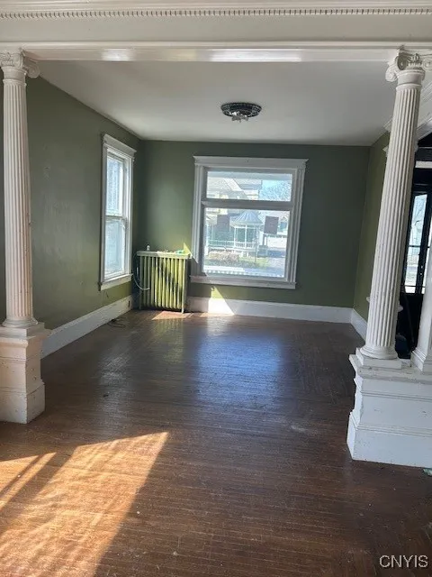 80 East Utica Street, Oswego, New York 13126, Oswego, New York 13126, 5 Bedrooms Bedrooms, 9 Rooms Rooms,2 BathroomsBathrooms,Residential,For Sale,80 East Utica Street, Oswego, New York 13126,S1613854