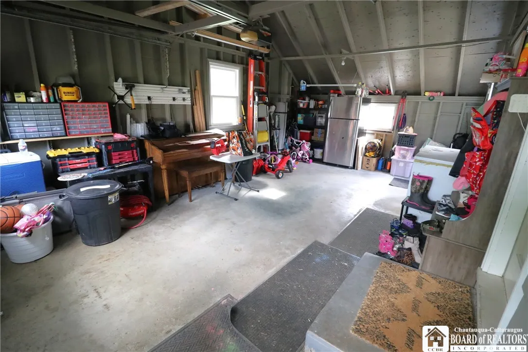 6554 Sherwood Lane, Boston, New York 14025, Boston, New York 14025, 3 Bedrooms Bedrooms, 6 Rooms Rooms,1 BathroomBathrooms,Residential,For Sale,6554 Sherwood Lane, Boston, New York 14025,R1622498
