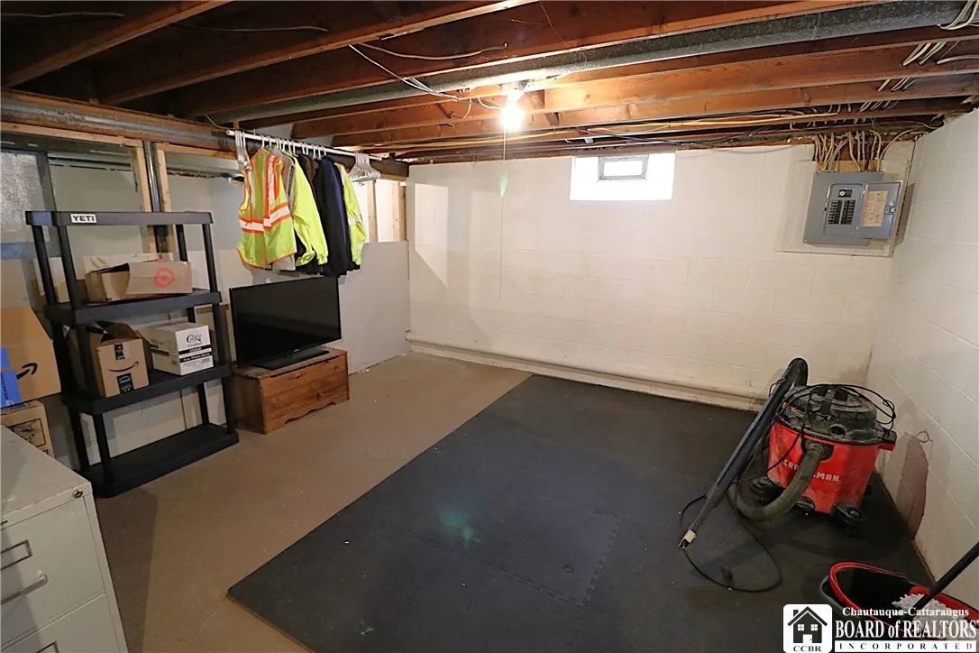 6554 Sherwood Lane, Boston, New York 14025, Boston, New York 14025, 3 Bedrooms Bedrooms, 6 Rooms Rooms,1 BathroomBathrooms,Residential,For Sale,6554 Sherwood Lane, Boston, New York 14025,R1622498