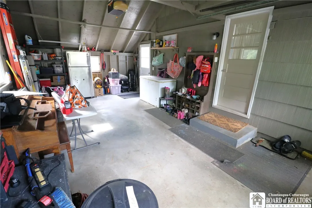 6554 Sherwood Lane, Boston, New York 14025, Boston, New York 14025, 3 Bedrooms Bedrooms, 6 Rooms Rooms,1 BathroomBathrooms,Residential,For Sale,6554 Sherwood Lane, Boston, New York 14025,R1622498