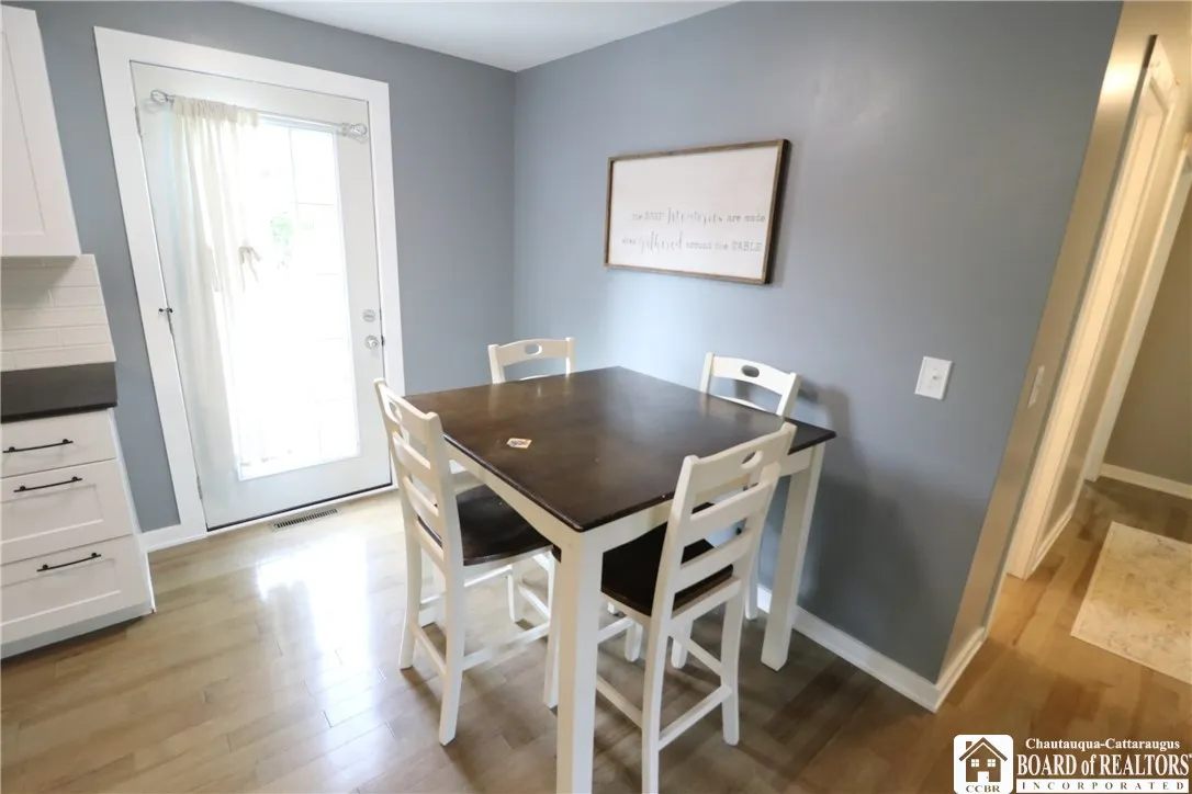 6554 Sherwood Lane, Boston, New York 14025, Boston, New York 14025, 3 Bedrooms Bedrooms, 6 Rooms Rooms,1 BathroomBathrooms,Residential,For Sale,6554 Sherwood Lane, Boston, New York 14025,R1622498