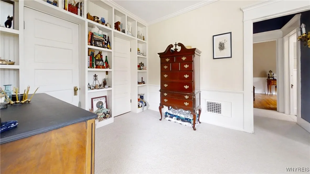 278 Washington Highway, Amherst, New York 14226, Amherst, New York 14226, 3 Bedrooms Bedrooms, 7 Rooms Rooms,1 BathroomBathrooms,Residential,For Sale,278 Washington Highway, Amherst, New York 14226,B1623238