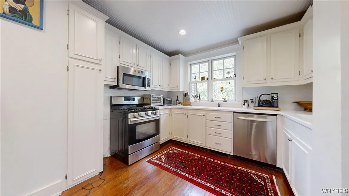 278 Washington Highway, Amherst, New York 14226, Amherst, New York 14226, 3 Bedrooms Bedrooms, 7 Rooms Rooms,1 BathroomBathrooms,Residential,For Sale,278 Washington Highway, Amherst, New York 14226,B1623238