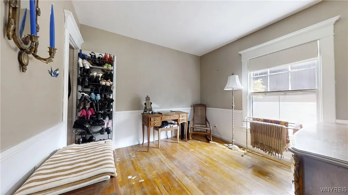 278 Washington Highway, Amherst, New York 14226, Amherst, New York 14226, 3 Bedrooms Bedrooms, 7 Rooms Rooms,1 BathroomBathrooms,Residential,For Sale,278 Washington Highway, Amherst, New York 14226,B1623238