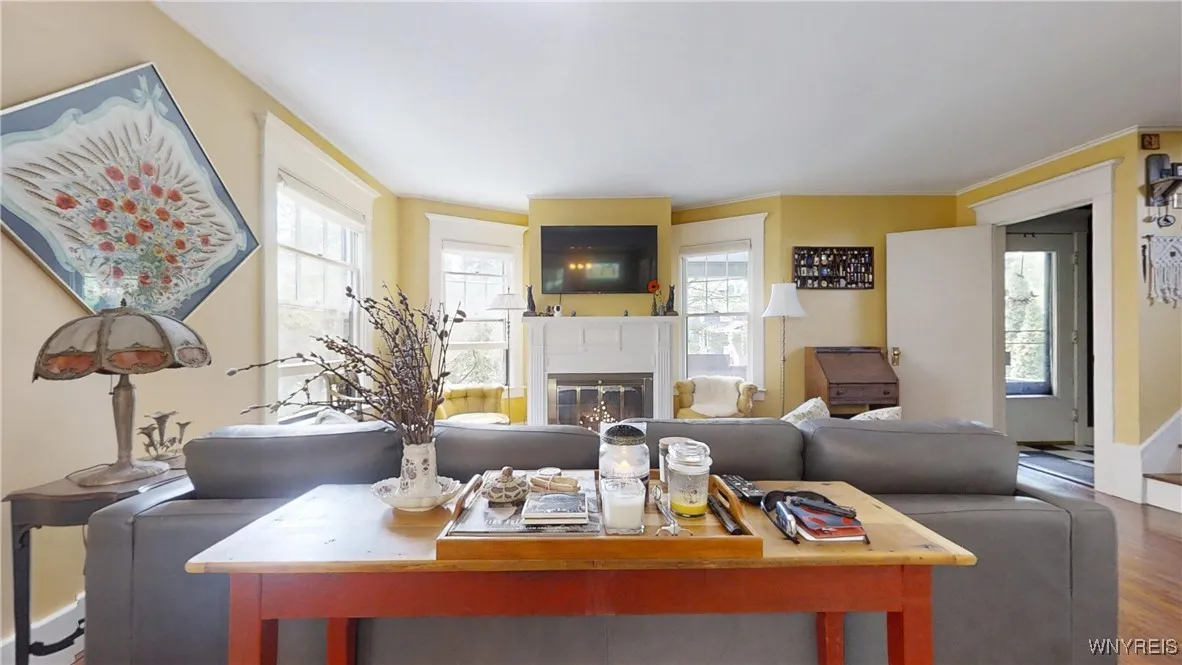 278 Washington Highway, Amherst, New York 14226, Amherst, New York 14226, 3 Bedrooms Bedrooms, 7 Rooms Rooms,1 BathroomBathrooms,Residential,For Sale,278 Washington Highway, Amherst, New York 14226,B1623238