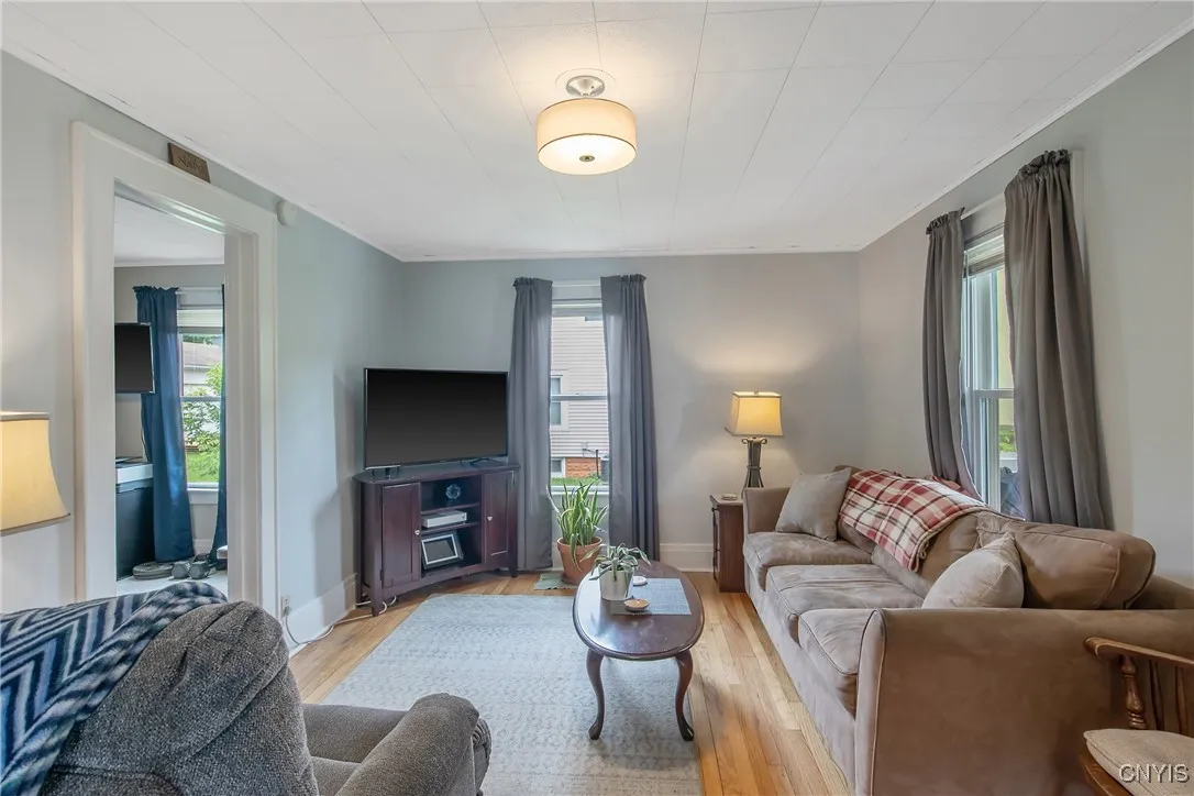 159 Merrell Road, Syracuse, New York 13219, Syracuse, New York 13219, 2 Bedrooms Bedrooms, 6 Rooms Rooms,1 BathroomBathrooms,Residential,For Sale,159 Merrell Road, Syracuse, New York 13219,S1622856