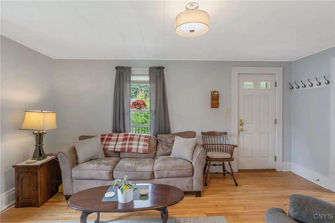 159 Merrell Road, Syracuse, New York 13219, Syracuse, New York 13219, 2 Bedrooms Bedrooms, 6 Rooms Rooms,1 BathroomBathrooms,Residential,For Sale,159 Merrell Road, Syracuse, New York 13219,S1622856