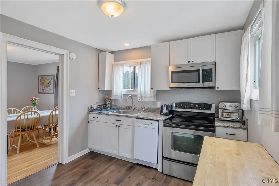 159 Merrell Road, Syracuse, New York 13219, Syracuse, New York 13219, 2 Bedrooms Bedrooms, 6 Rooms Rooms,1 BathroomBathrooms,Residential,For Sale,159 Merrell Road, Syracuse, New York 13219,S1622856