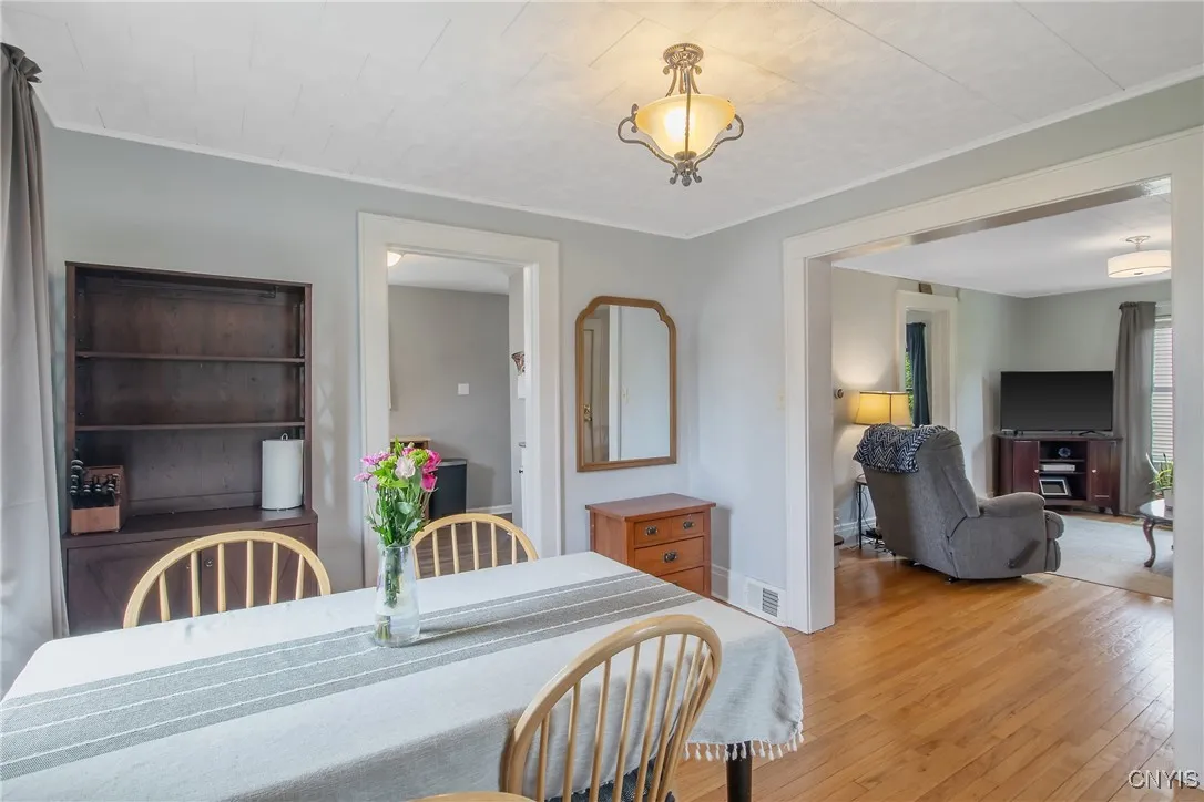 159 Merrell Road, Syracuse, New York 13219, Syracuse, New York 13219, 2 Bedrooms Bedrooms, 6 Rooms Rooms,1 BathroomBathrooms,Residential,For Sale,159 Merrell Road, Syracuse, New York 13219,S1622856