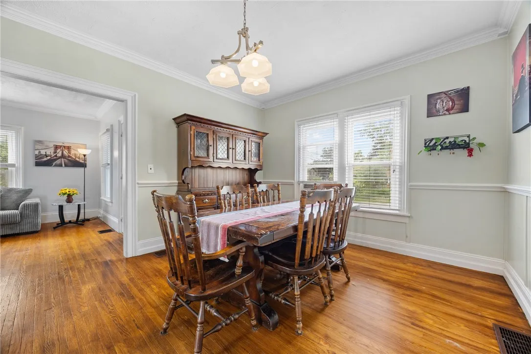 19 Troy Street, Seneca Falls, New York 13148, Seneca Falls, New York 13148, 3 Bedrooms Bedrooms, 7 Rooms Rooms,1 BathroomBathrooms,Residential,For Sale,19 Troy Street, Seneca Falls, New York 13148,R1622627