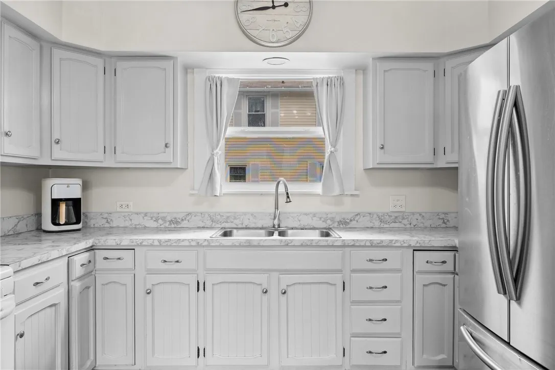 19 Troy Street, Seneca Falls, New York 13148, Seneca Falls, New York 13148, 3 Bedrooms Bedrooms, 7 Rooms Rooms,1 BathroomBathrooms,Residential,For Sale,19 Troy Street, Seneca Falls, New York 13148,R1622627