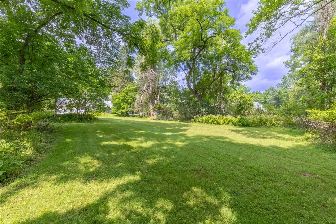 222 Long Meadow Circle, Pittsford, New York 14534, Pittsford, New York 14534, 3 Bedrooms Bedrooms, 8 Rooms Rooms,1 BathroomBathrooms,Residential,For Sale,222 Long Meadow Circle, Pittsford, New York 14534,R1622870