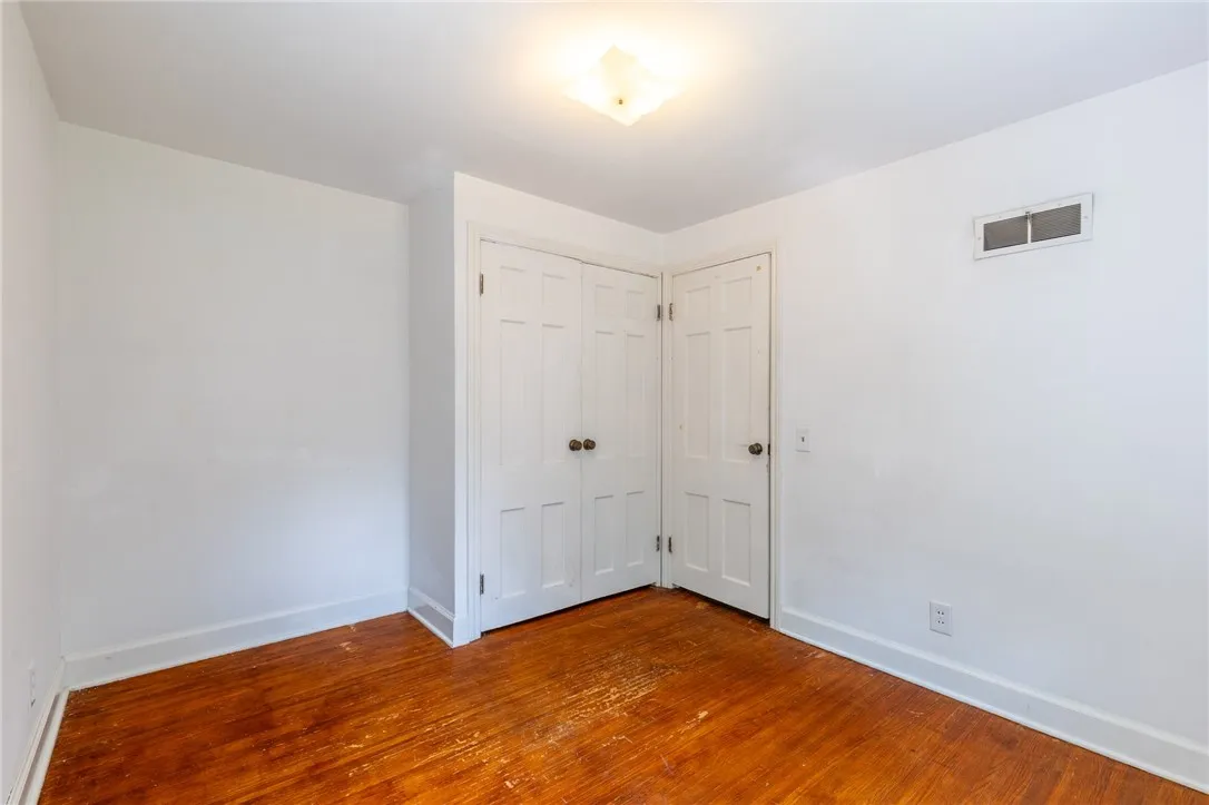 222 Long Meadow Circle, Pittsford, New York 14534, Pittsford, New York 14534, 3 Bedrooms Bedrooms, 8 Rooms Rooms,1 BathroomBathrooms,Residential,For Sale,222 Long Meadow Circle, Pittsford, New York 14534,R1622870