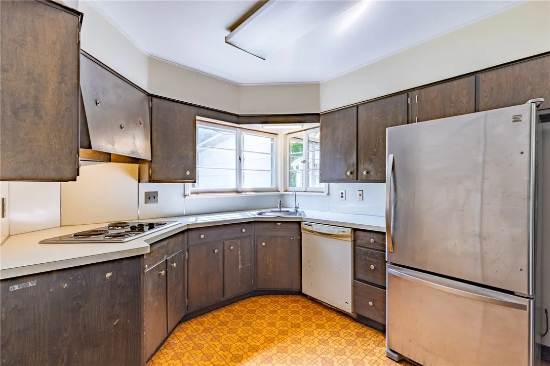 222 Long Meadow Circle, Pittsford, New York 14534, Pittsford, New York 14534, 3 Bedrooms Bedrooms, 8 Rooms Rooms,1 BathroomBathrooms,Residential,For Sale,222 Long Meadow Circle, Pittsford, New York 14534,R1622870