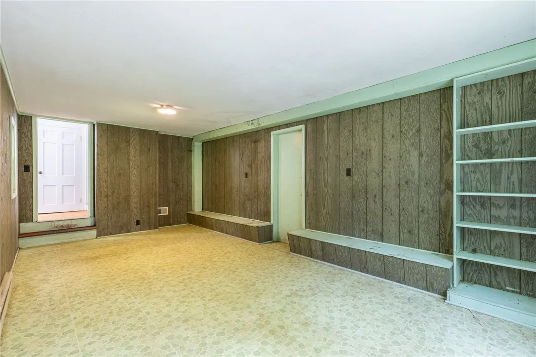 222 Long Meadow Circle, Pittsford, New York 14534, Pittsford, New York 14534, 3 Bedrooms Bedrooms, 8 Rooms Rooms,1 BathroomBathrooms,Residential,For Sale,222 Long Meadow Circle, Pittsford, New York 14534,R1622870