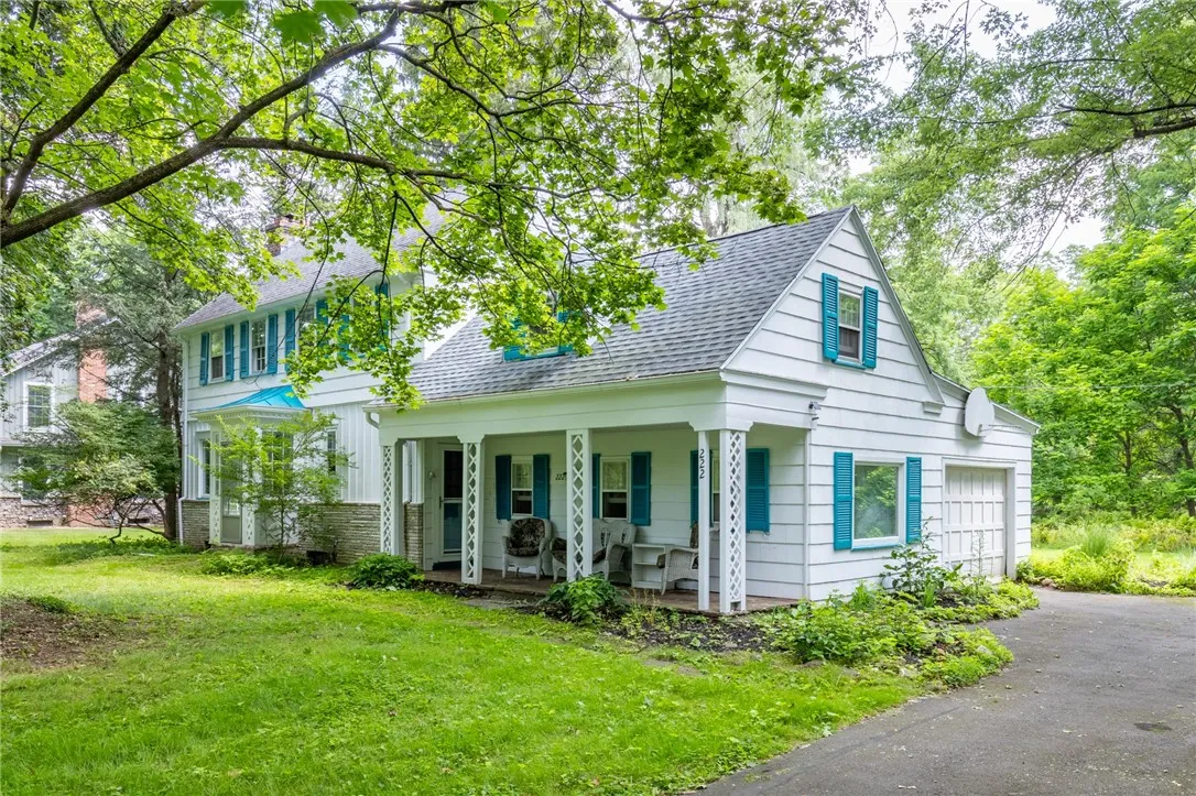 222 Long Meadow Circle, Pittsford, New York 14534, Pittsford, New York 14534, 3 Bedrooms Bedrooms, 8 Rooms Rooms,1 BathroomBathrooms,Residential,For Sale,222 Long Meadow Circle, Pittsford, New York 14534,R1622870