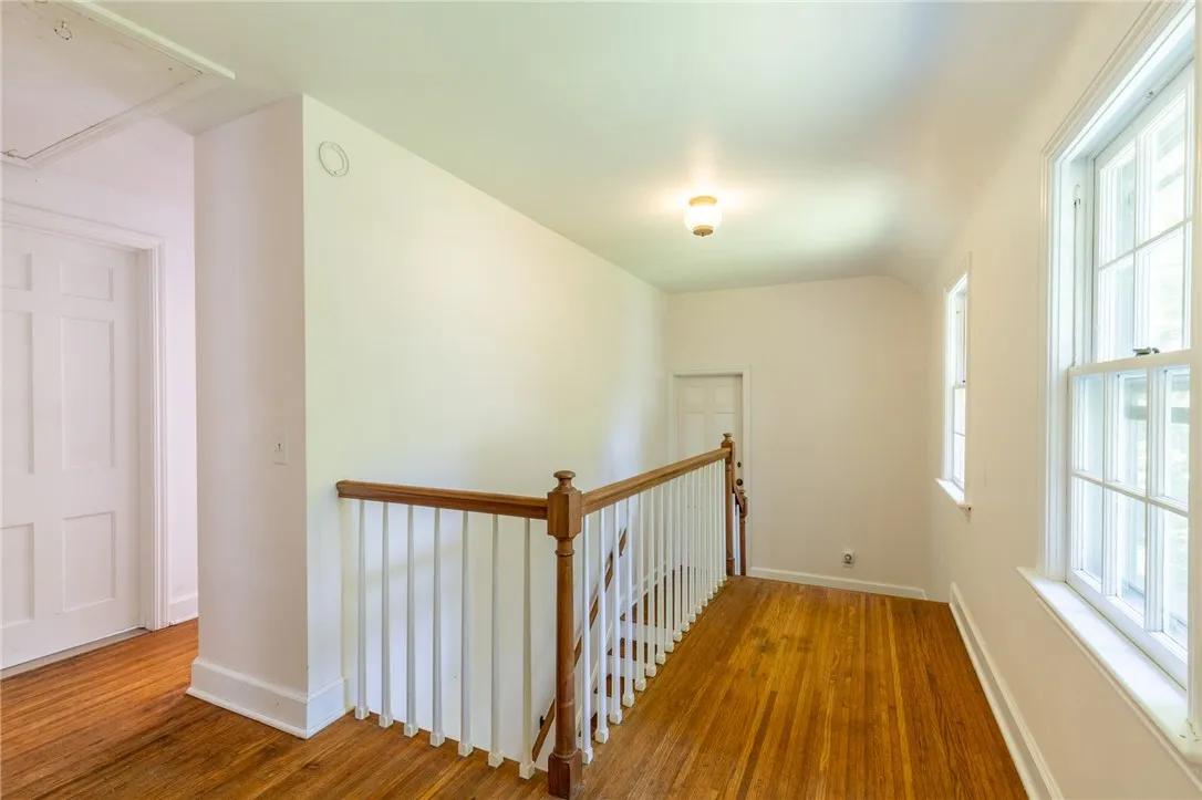 222 Long Meadow Circle, Pittsford, New York 14534, Pittsford, New York 14534, 3 Bedrooms Bedrooms, 8 Rooms Rooms,1 BathroomBathrooms,Residential,For Sale,222 Long Meadow Circle, Pittsford, New York 14534,R1622870