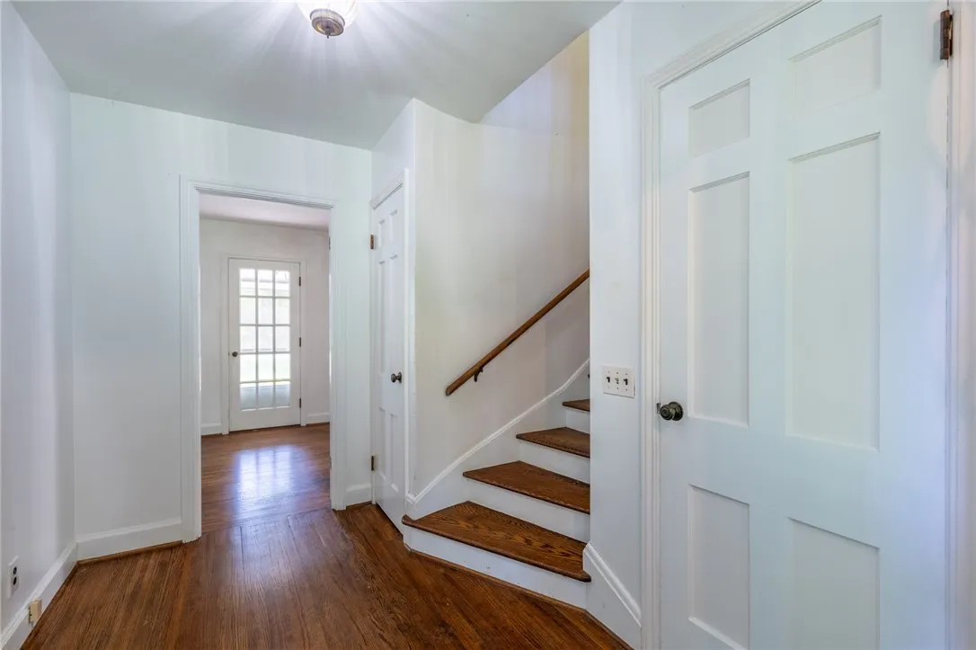 222 Long Meadow Circle, Pittsford, New York 14534, Pittsford, New York 14534, 3 Bedrooms Bedrooms, 8 Rooms Rooms,1 BathroomBathrooms,Residential,For Sale,222 Long Meadow Circle, Pittsford, New York 14534,R1622870