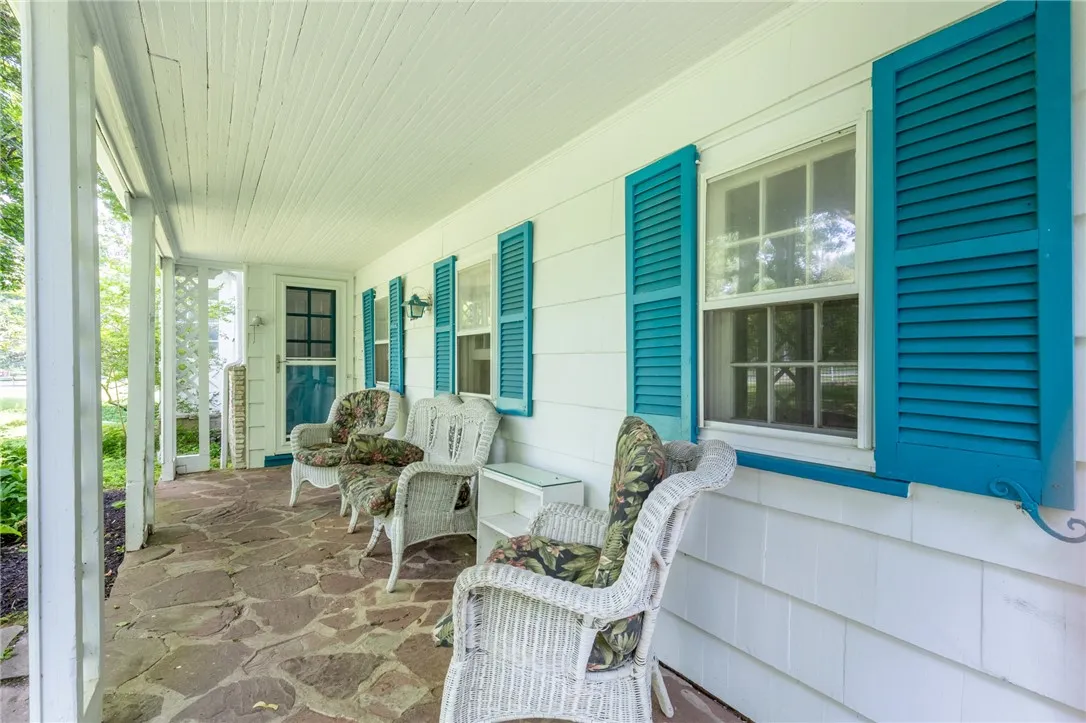 222 Long Meadow Circle, Pittsford, New York 14534, Pittsford, New York 14534, 3 Bedrooms Bedrooms, 8 Rooms Rooms,1 BathroomBathrooms,Residential,For Sale,222 Long Meadow Circle, Pittsford, New York 14534,R1622870