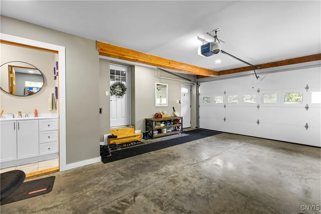 10030 Hillside, Marcy, New York 13403, Marcy, New York 13403, 3 Bedrooms Bedrooms, 7 Rooms Rooms,2 BathroomsBathrooms,Residential,For Sale,10030 Hillside, Marcy, New York 13403,S1621306