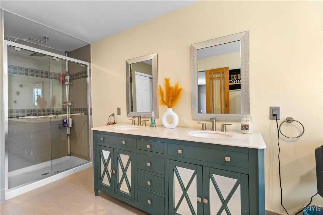 10030 Hillside, Marcy, New York 13403, Marcy, New York 13403, 3 Bedrooms Bedrooms, 7 Rooms Rooms,2 BathroomsBathrooms,Residential,For Sale,10030 Hillside, Marcy, New York 13403,S1621306
