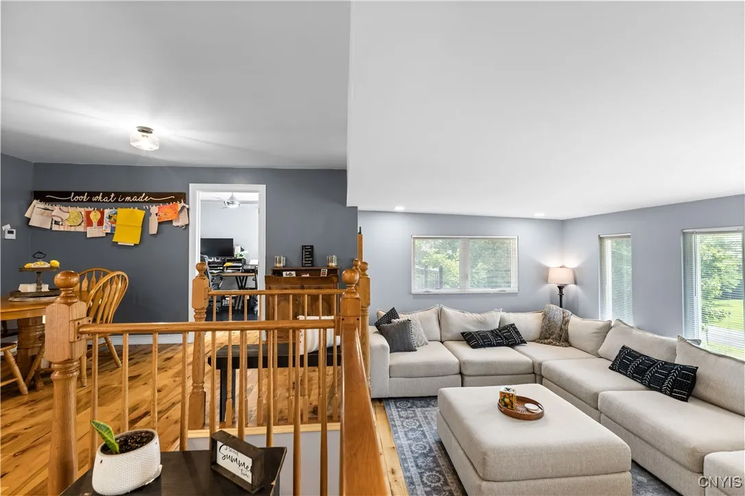 10030 Hillside, Marcy, New York 13403, Marcy, New York 13403, 3 Bedrooms Bedrooms, 7 Rooms Rooms,2 BathroomsBathrooms,Residential,For Sale,10030 Hillside, Marcy, New York 13403,S1621306