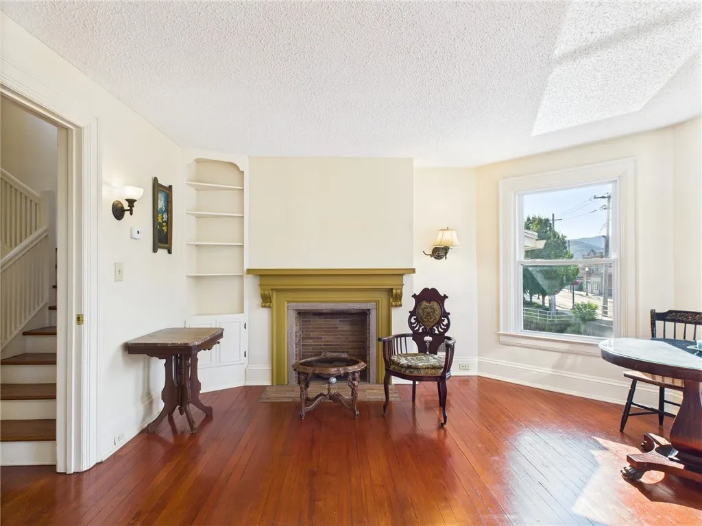 Second floor living room