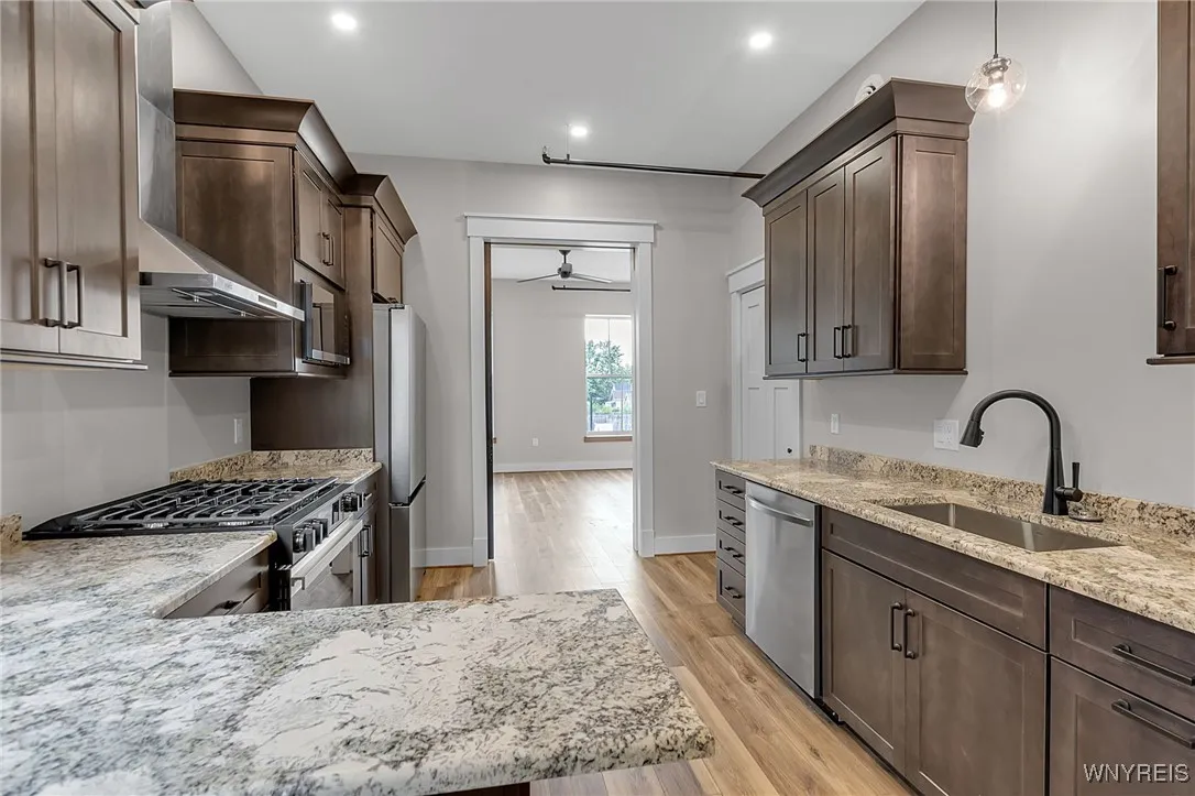 367 Connecticut Street 1, Buffalo, New York 14213, Buffalo, New York 14213, 2 Bedrooms Bedrooms, 10 Rooms Rooms,2 BathroomsBathrooms,Residential Lease,For Rent,367 Connecticut Street 1, Buffalo, New York 14213,B1622703