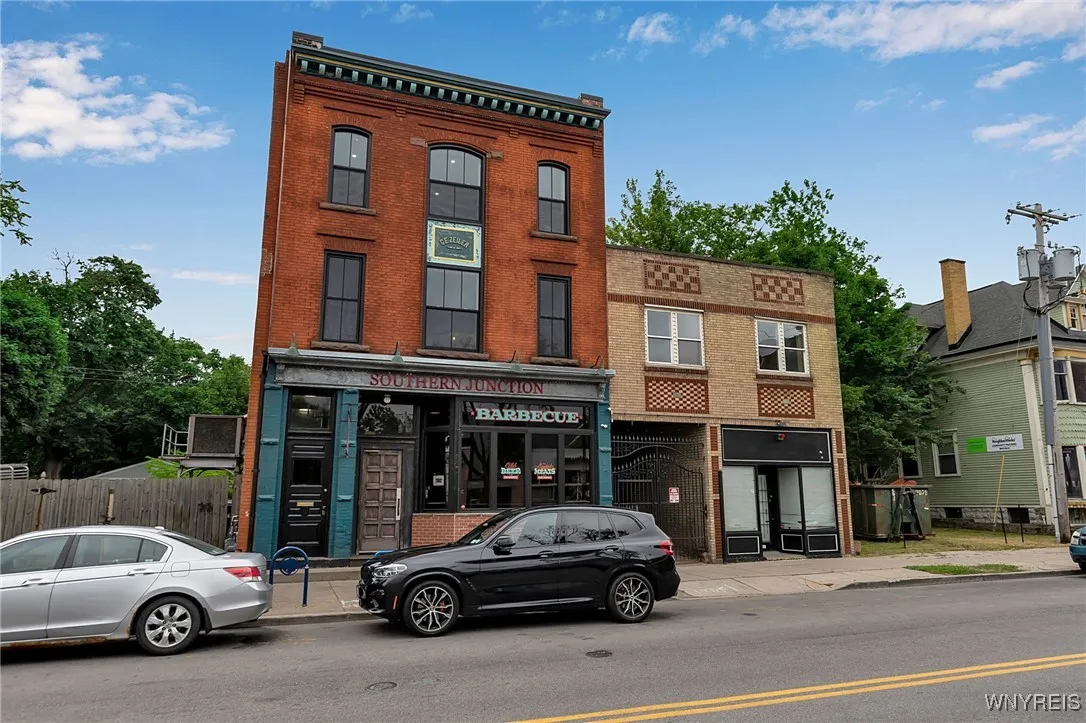 367 Connecticut Street 1, Buffalo, New York 14213, Buffalo, New York 14213, 2 Bedrooms Bedrooms, 10 Rooms Rooms,2 BathroomsBathrooms,Residential Lease,For Rent,367 Connecticut Street 1, Buffalo, New York 14213,B1622703