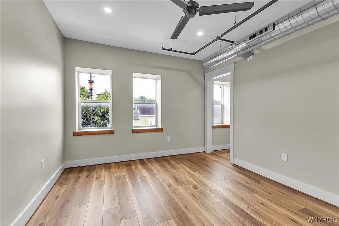367 Connecticut Street 1, Buffalo, New York 14213, Buffalo, New York 14213, 2 Bedrooms Bedrooms, 10 Rooms Rooms,2 BathroomsBathrooms,Residential Lease,For Rent,367 Connecticut Street 1, Buffalo, New York 14213,B1622703