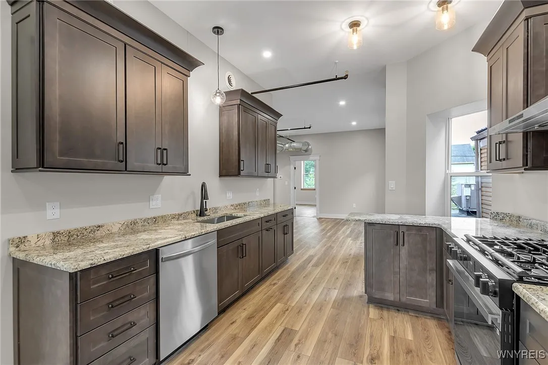 367 Connecticut Street 1, Buffalo, New York 14213, Buffalo, New York 14213, 2 Bedrooms Bedrooms, 10 Rooms Rooms,2 BathroomsBathrooms,Residential Lease,For Rent,367 Connecticut Street 1, Buffalo, New York 14213,B1622703