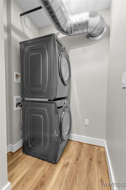 367 Connecticut Street 2, Buffalo, New York 14213, Buffalo, New York 14213, 2 Bedrooms Bedrooms, 10 Rooms Rooms,2 BathroomsBathrooms,Residential Lease,For Rent,367 Connecticut Street 2, Buffalo, New York 14213,B1622716
