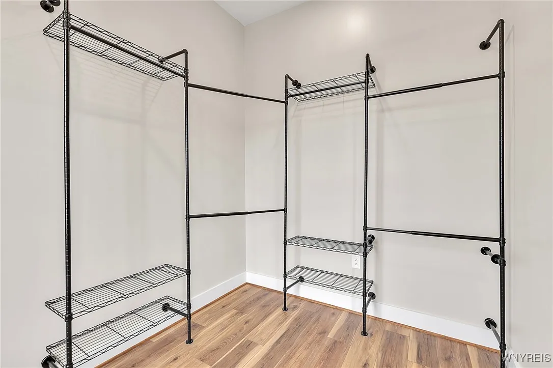 367 Connecticut Street 2, Buffalo, New York 14213, Buffalo, New York 14213, 2 Bedrooms Bedrooms, 10 Rooms Rooms,2 BathroomsBathrooms,Residential Lease,For Rent,367 Connecticut Street 2, Buffalo, New York 14213,B1622716