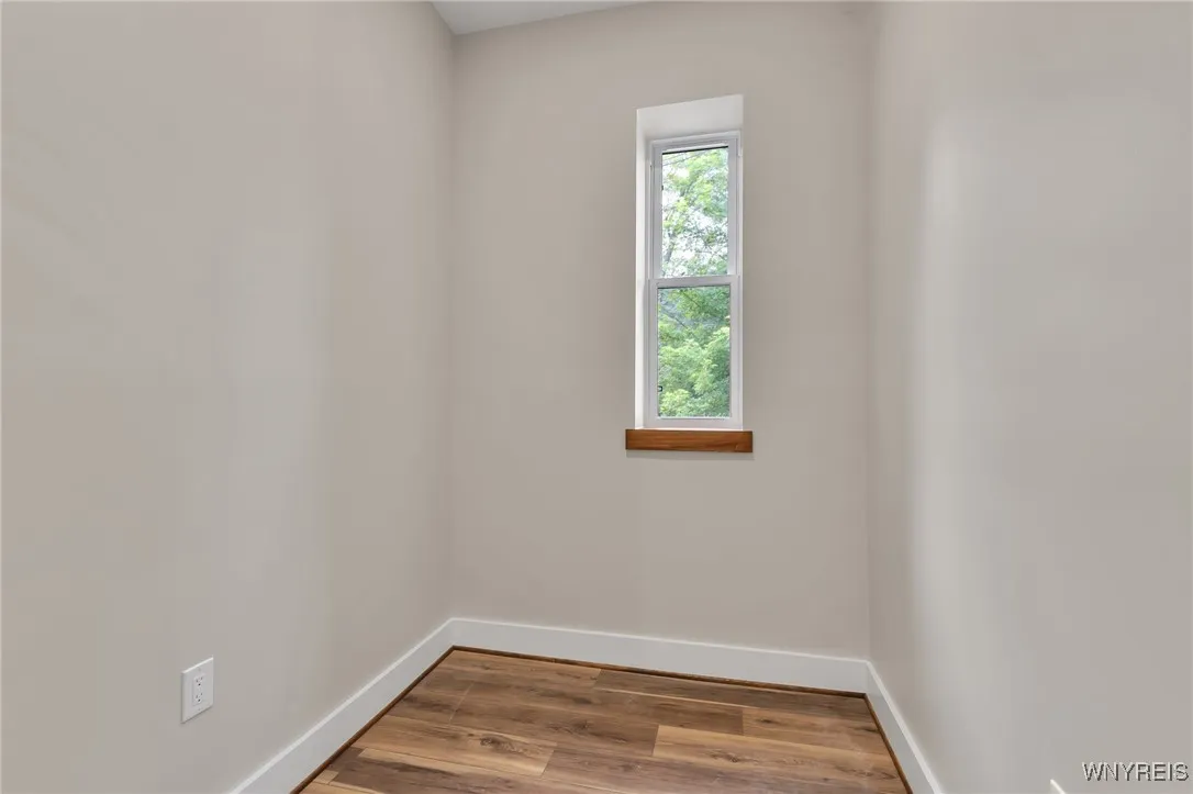 367 Connecticut Street 2, Buffalo, New York 14213, Buffalo, New York 14213, 2 Bedrooms Bedrooms, 10 Rooms Rooms,2 BathroomsBathrooms,Residential Lease,For Rent,367 Connecticut Street 2, Buffalo, New York 14213,B1622716