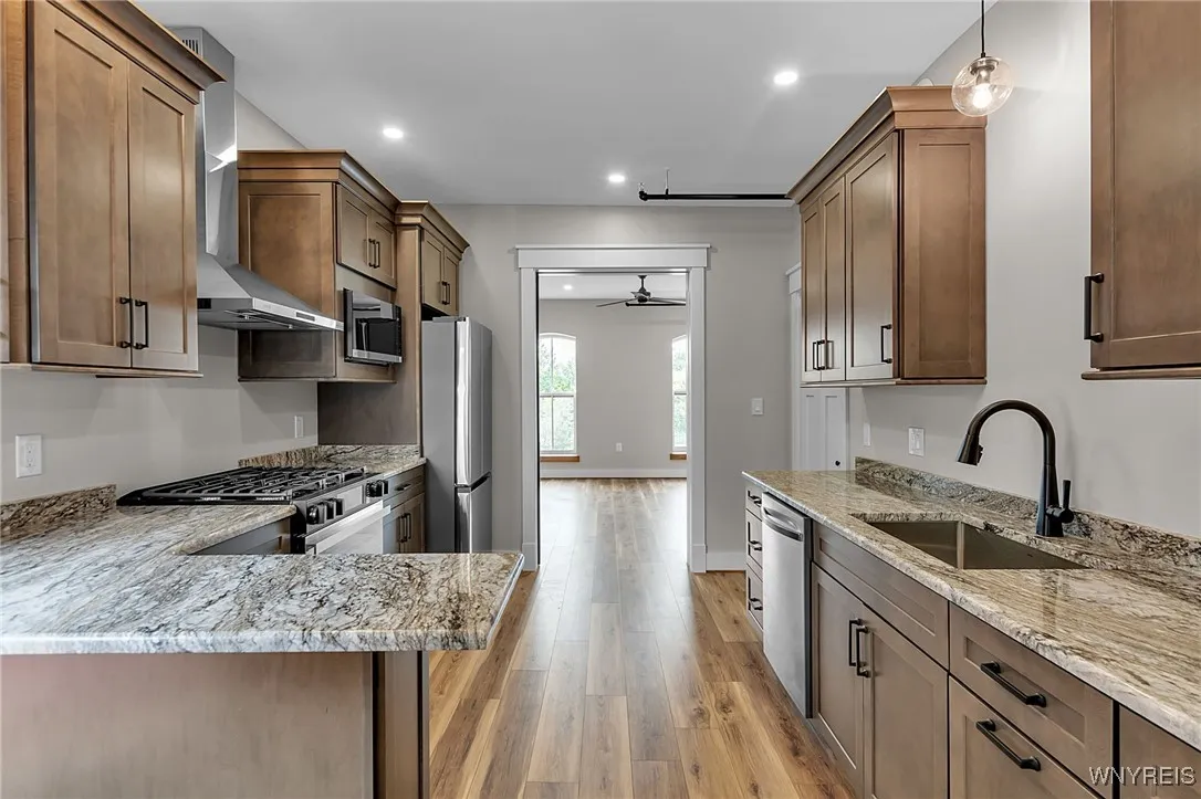 367 Connecticut Street 2, Buffalo, New York 14213, Buffalo, New York 14213, 2 Bedrooms Bedrooms, 10 Rooms Rooms,2 BathroomsBathrooms,Residential Lease,For Rent,367 Connecticut Street 2, Buffalo, New York 14213,B1622716