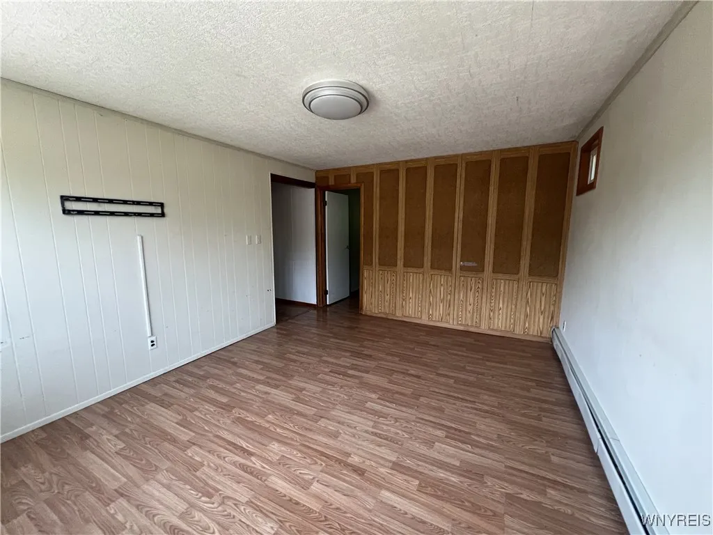 820 Cayuga Creek Road, Cheektowaga, New York 14227, Cheektowaga, New York 14227, 3 Bedrooms Bedrooms, 6 Rooms Rooms,1 BathroomBathrooms,Residential Lease,For Rent,820 Cayuga Creek Road, Cheektowaga, New York 14227,B1623355