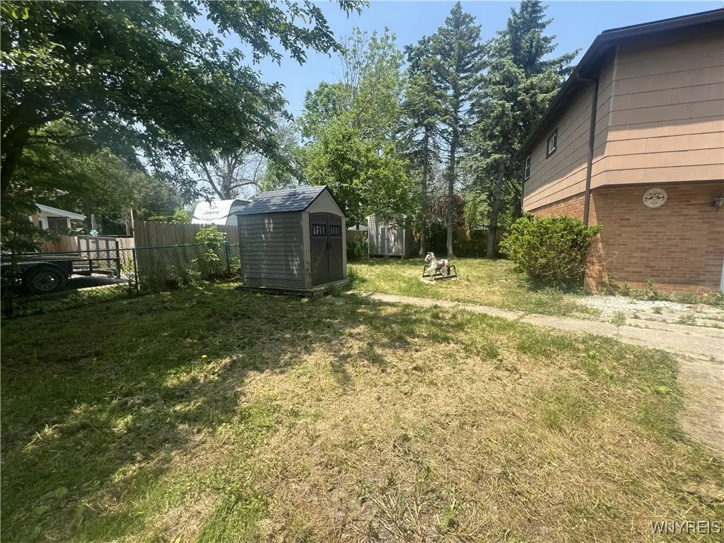820 Cayuga Creek Road, Cheektowaga, New York 14227, Cheektowaga, New York 14227, 3 Bedrooms Bedrooms, 6 Rooms Rooms,1 BathroomBathrooms,Residential Lease,For Rent,820 Cayuga Creek Road, Cheektowaga, New York 14227,B1623355